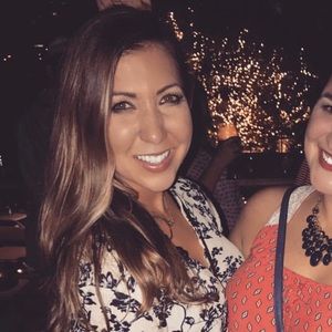 Meet your Posher, Monica